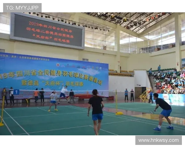 武汉羽毛球队的阵地战革新探索与实践：重塑竞技格局与团队协作新模式