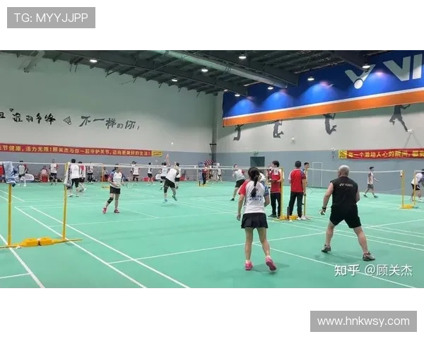 羽毛球的魅力：深入了解成都羽毛球队的团结与协作精神