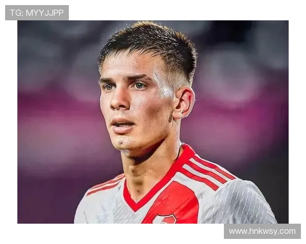 16岁足球天才在训练场遭遇不幸警方介入调查引发社会关注