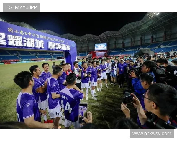 足球明星的光辉足迹与我心中的偶像梦想之旅