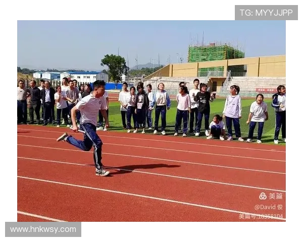 足球明星自传：从绿茵场到人生舞台的真实故事与心路历程