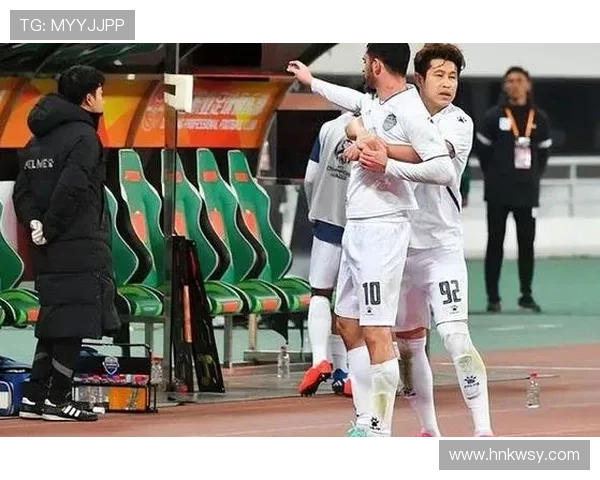 成都篮球队状态引发热议球迷对球队表现褒贬不一 成都篮球队状态引发热议球迷对球队表现褒贬不一